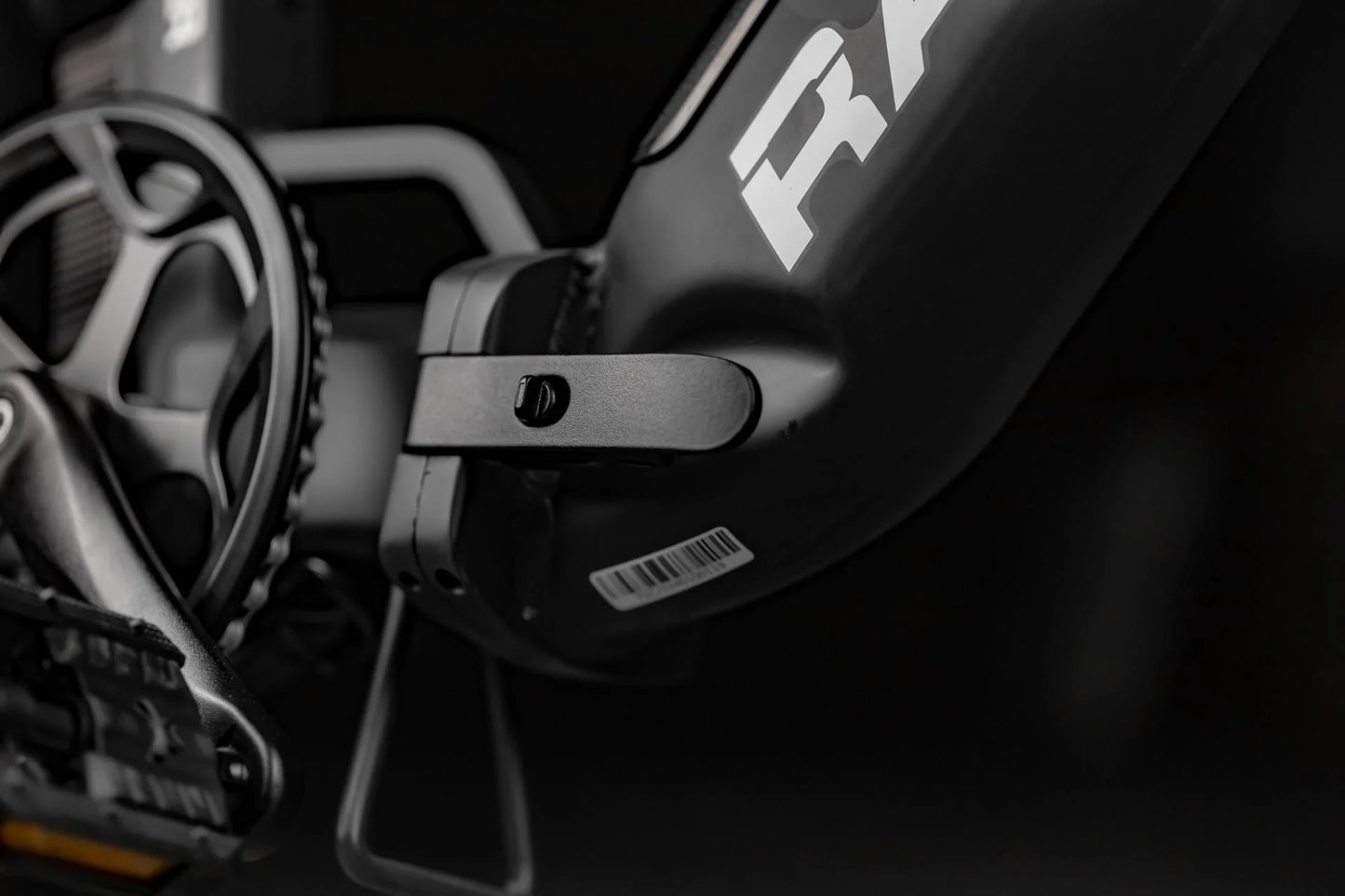 Rambo Ranger Folding E-Bike | 750W Hub Motor | 48V 10.4Ah Battery | Up to 40 Miles Range | Max Speed 30 mph | For Off-Road & Commuting