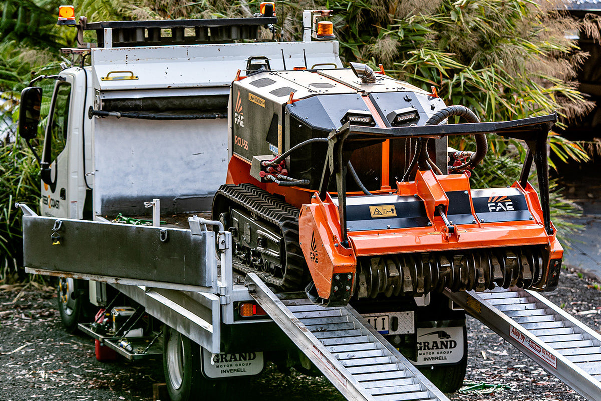FAE Remote-Controlled Tracked Carrier | Model RCU55 | 56 HP | Up to 55° Slopes | For Forestry
