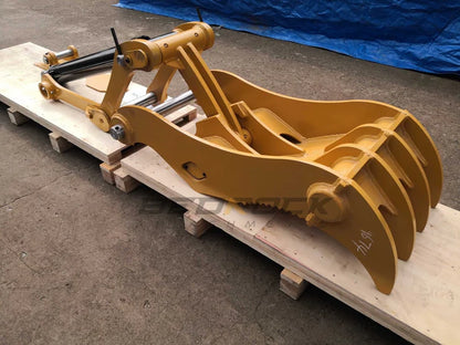 Bedrock Attachments Pin-On Thumb | Model ET70-PO4T36 | Width 27.6" | Pin Size 70mm | 4 Teeth | Machine Size 15-18 Ton | For Excavators