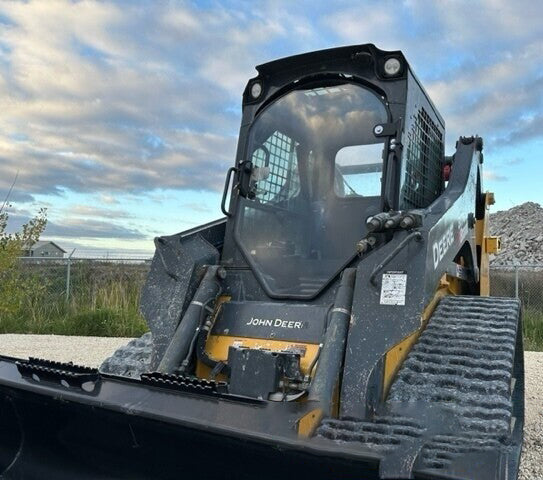 Skid Steer Doors Cab Enclosure Door | BSD‑M (John Deere D/E/G/GR Series 312–333) | ½" Lexan Polycarbonate | 15–25 GPM | For John Deere Skid Steers