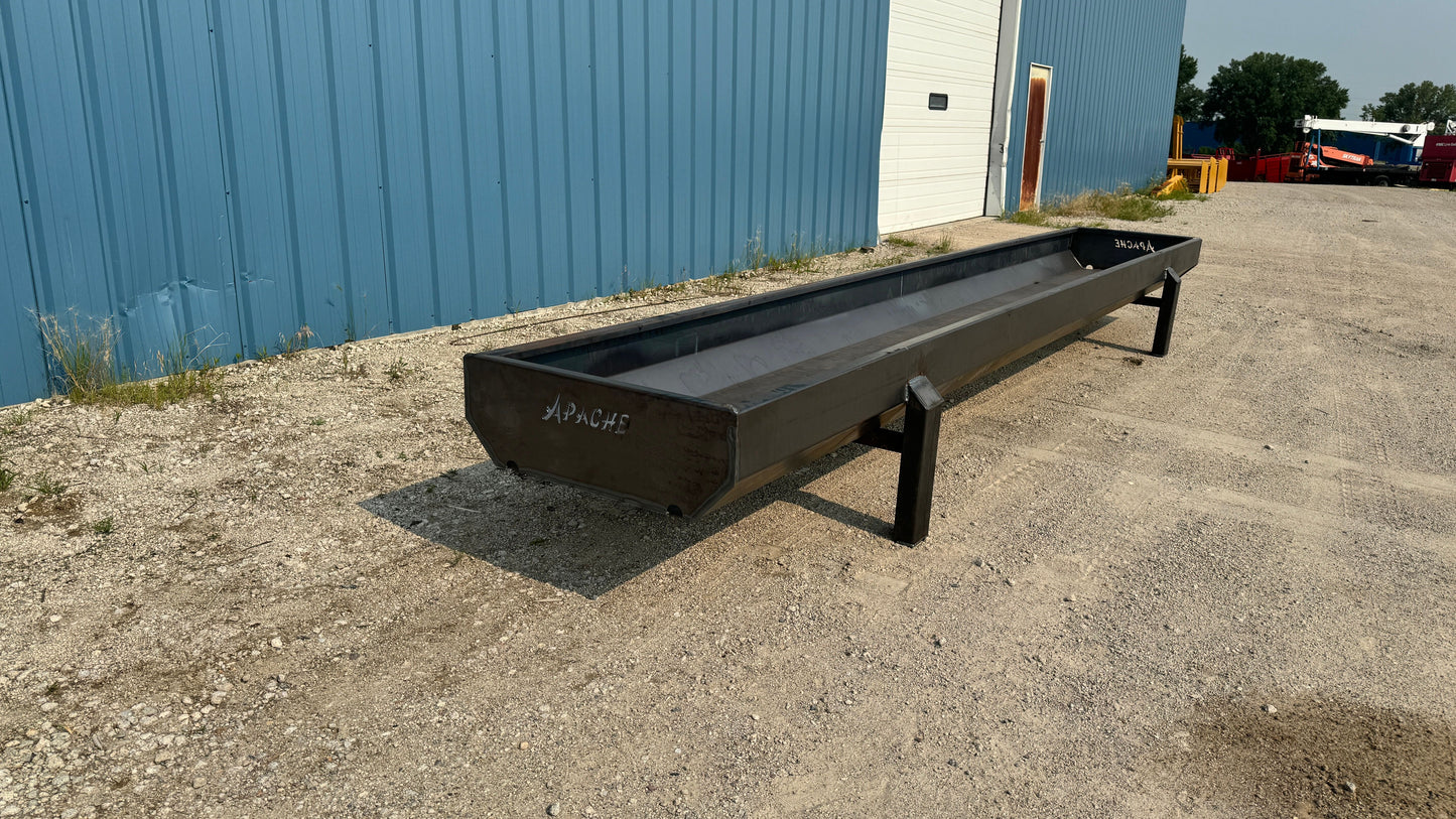 Apache Bunk Feeder | Model 20' | 36" Width | 10-Gauge Steel | 4-Leg | For Cattle & Livestock