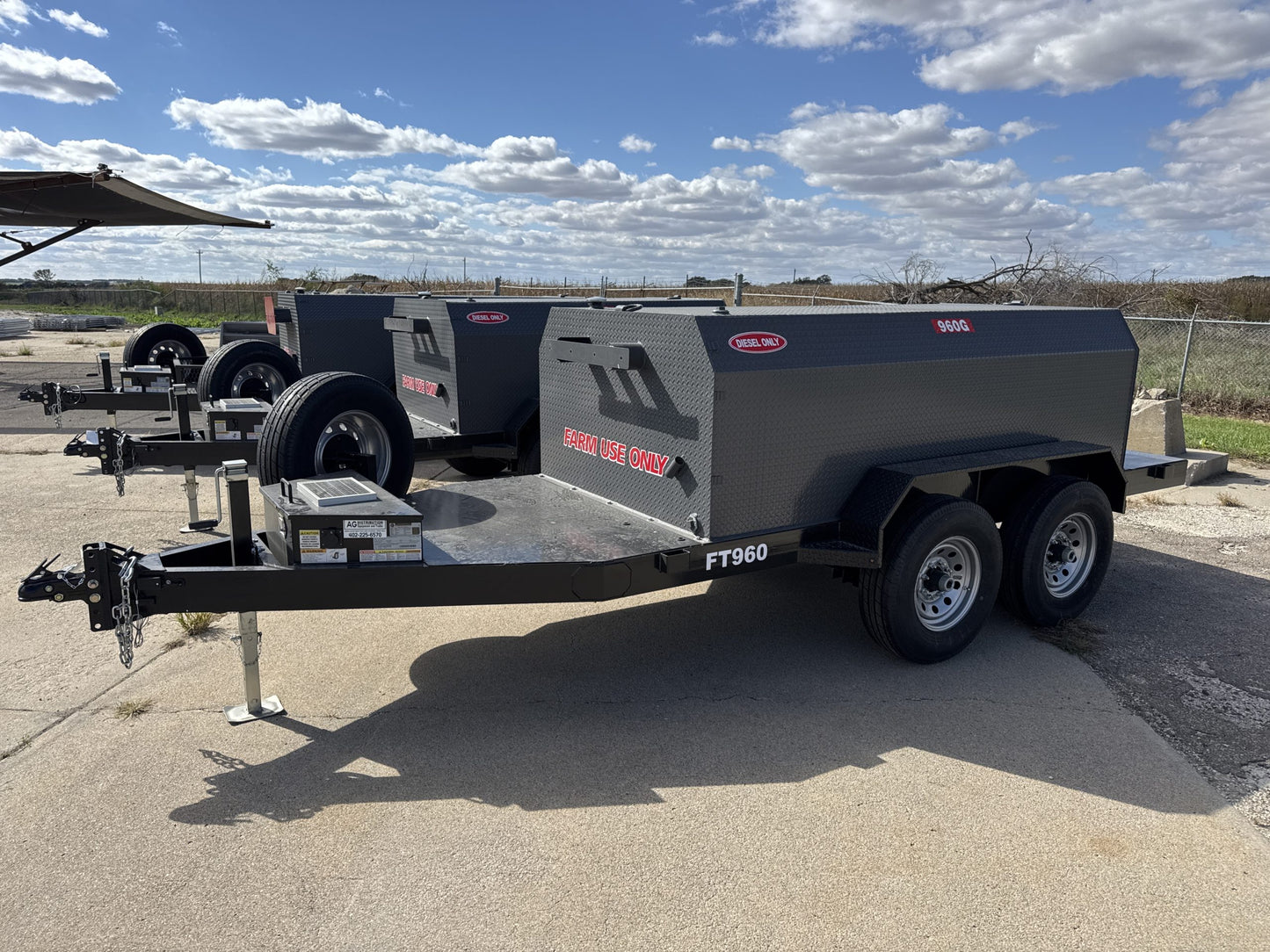 Apache Bison 960 HD Fuel Trailer | Tank Capacity 960 Gallons | 7 Gauge Tank | For Trucks
