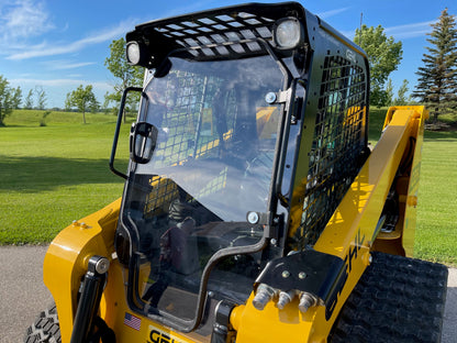 Skid Steer Doors Cab Enclosure Door | BSD‑GRRT | 15–25 GPM | For GEHL R/RT Series Skid Steers