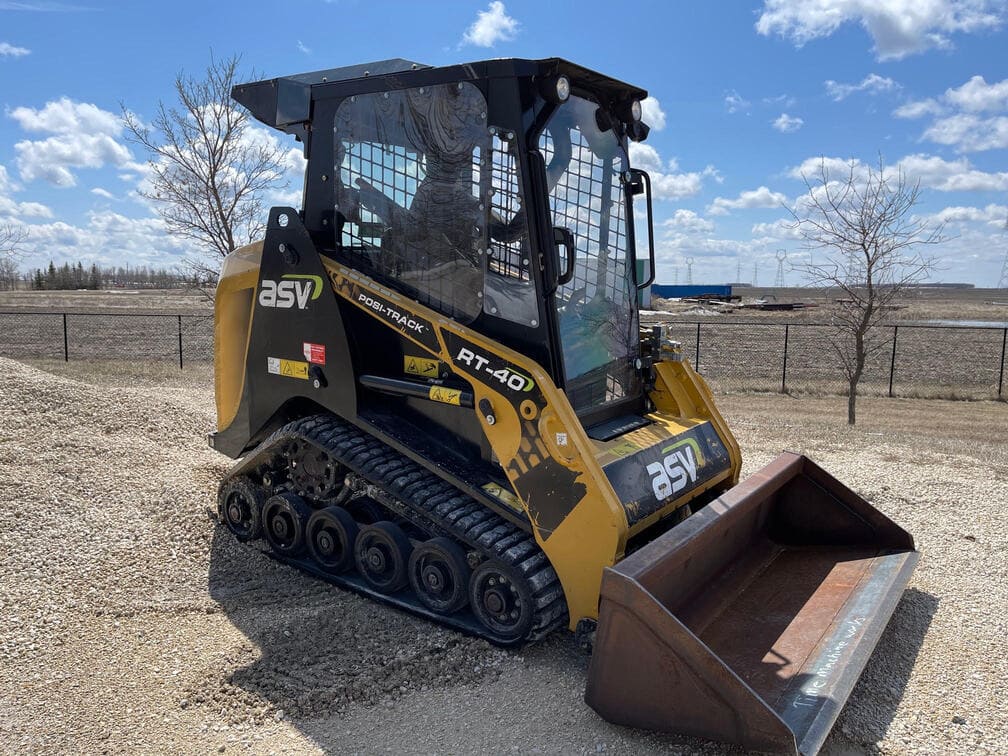 Skid Steer Doors Cab Enclosure Door | ASD‑RT4050 (ASV RT40/RT50) | ½" Lexan Polycarbonate | 15–25 GPM | For ASV RT40/RT50 Skid Steers