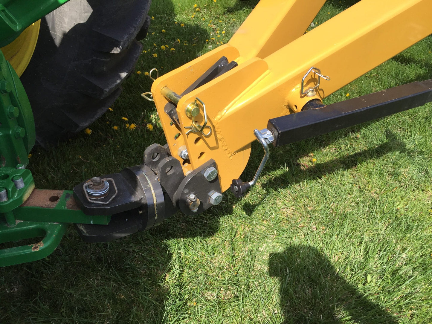 Apache Henke Buffalo 12' Estate II & Feedyard Scraper | Working Width 12' | 100–275 HP | For Tractors