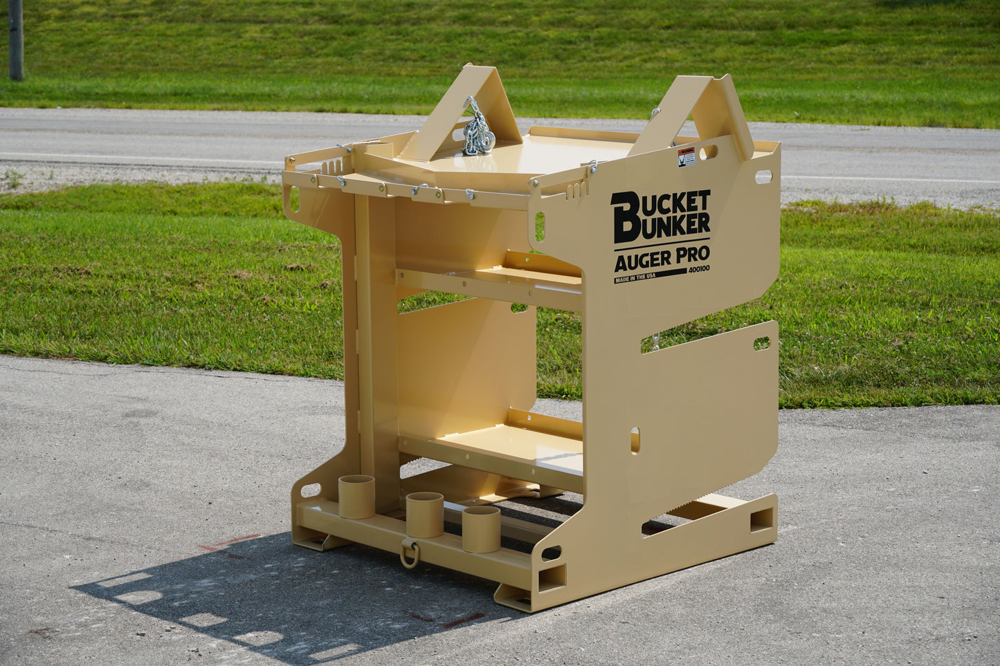 Bucket Bunker Auger PRO | Width 48" | Length 48" | Hydraulic Flow Range 15-30 GPM | For Skid Steers