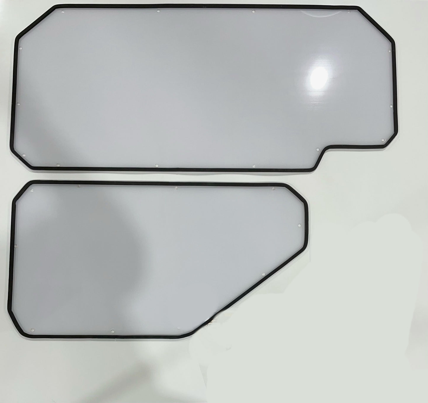 Skid Steer Doors Kubota SVL 1/4" Roll-Up Door | Model SVL-RU | 1/4" Polycarbonate | 15–25 GPM | For Skid Steers