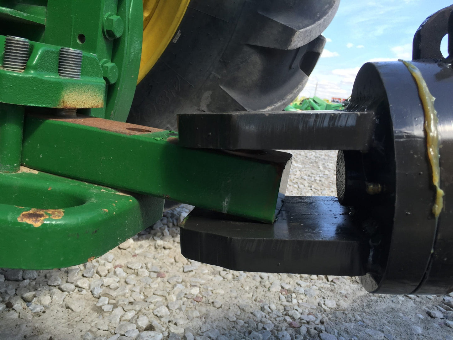 Apache Henke Buffalo 12' Estate II & Feedyard Scraper | Working Width 12' | 100–275 HP | For Tractors