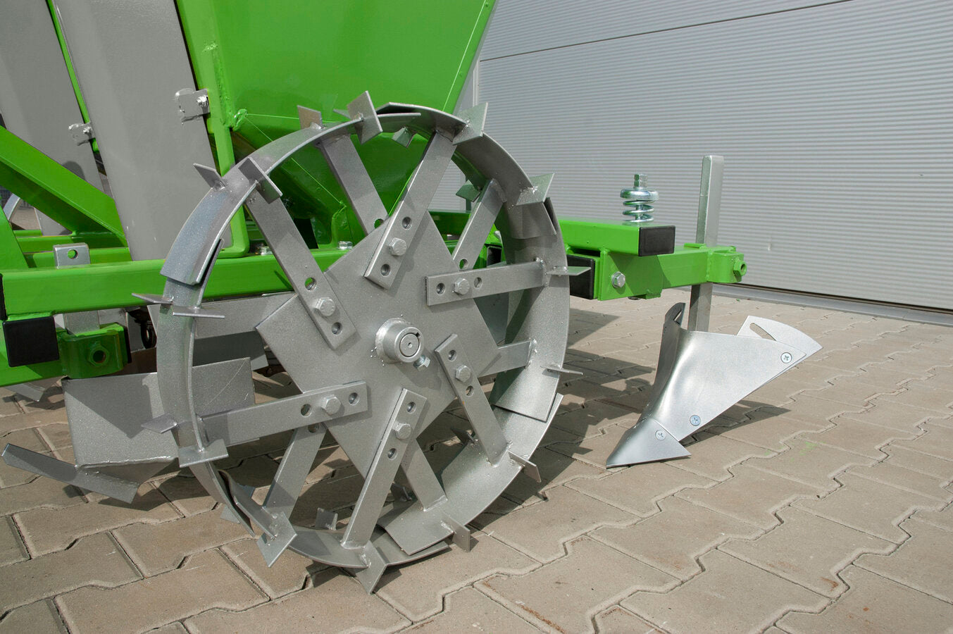 Bomet 1-Row Potato Planter Gemini | Width 15-¾" | 20 HP | For Tractors