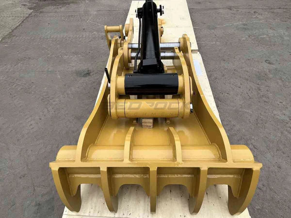 Bedrock Attachments Pin-On Thumb | Model ET100-PO5T60 | Width 43.3" | Pin Size 100mm | 5 Teeth | Machine Size 30-36 Ton | For Excavators