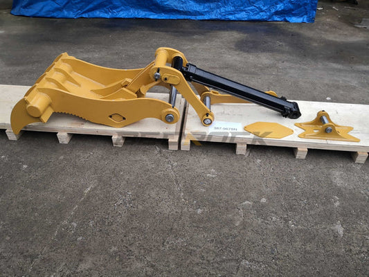 Bedrock Attachments Pin-On Thumb | Model ET70-PO5T48 | Width 36.3" | Pin Size 70mm | 5 Teeth | Machine Size 15-18 Ton | For Excavators