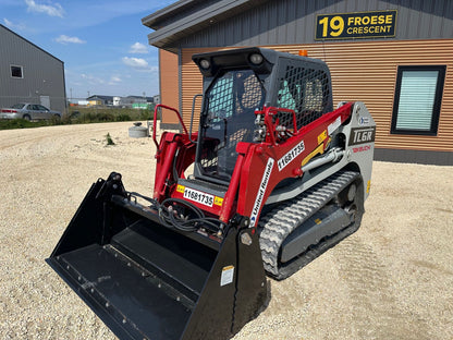 Skid Steer Doors Cab Enclosure Door | BSD‑TL6R (Takeuchi TL6R) | 17.8 GPM | For Takeuchi TL6R Skid Steers