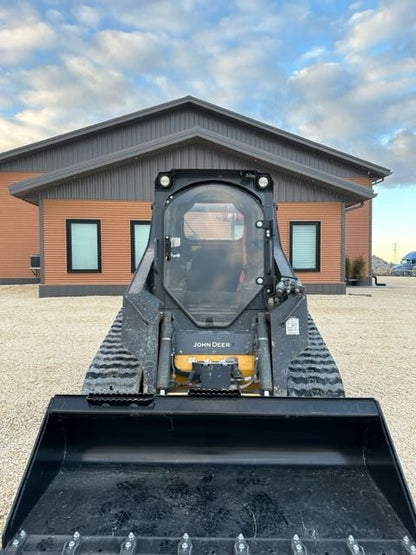 Skid Steer Doors Cab Enclosure Door | BSD‑M (John Deere D/E/G/GR Series 312–333) | ½" Lexan Polycarbonate | 15–25 GPM | For John Deere Skid Steers