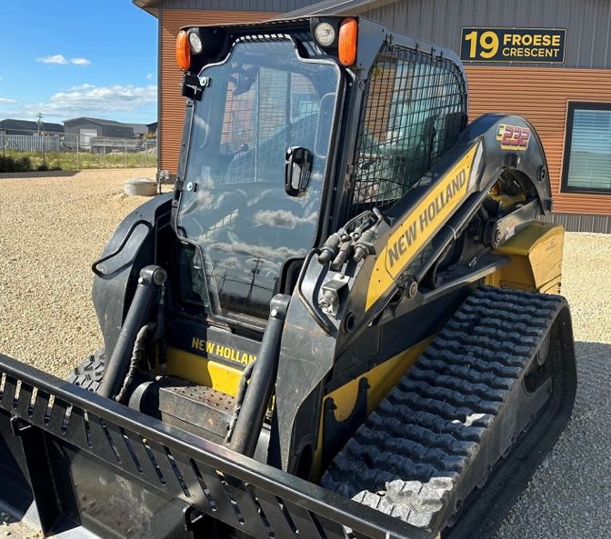Skid Steer Doors Cab Enclosure Door | BSD‑M (New Holland Alpha Max) | ½" Lexan Polycarbonate | 15–25 GPM | For New Holland Alpha Max Skid Steers