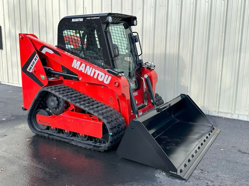 Skid Steer Doors Cab Enclosure Door | BSD‑M (Manitou R/RT Series) | 15–25 GPM | For Manitou R/RT Series Skid Steers