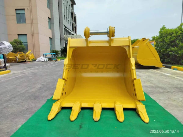 Bedrock Attachments Heavy-Duty Bucket & Adjuster GP | Width 54-Inch | Capacity 1.6 CU M | Machine Size 24-30 Tons | For Excavators CAT 330 (CB-Family)