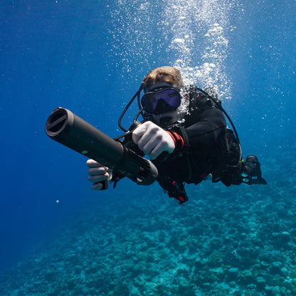 Lefeet Underwater Scooter | Model P1 Standard & P1 XR | Length 9.72"–15.79" | Width 12.40" | Height 5.12" | 9 & 13 kgf Thrust | 60m Depth | 60–90 Min Runtime | For Scuba, Freediving & SUP