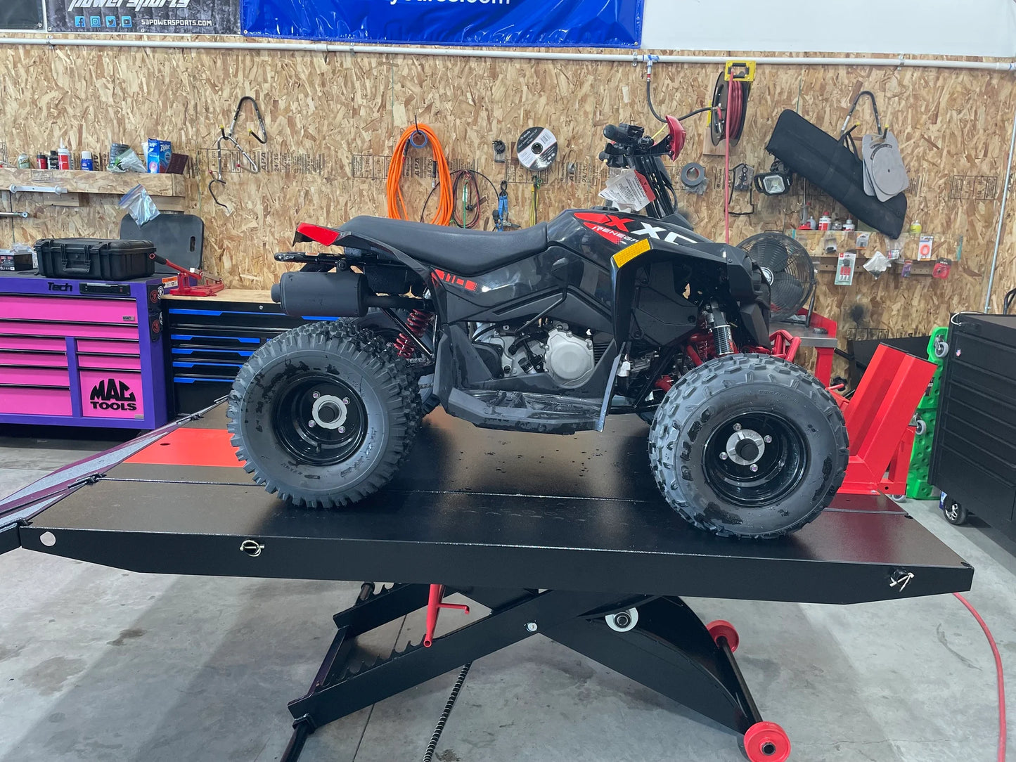 Black Widow ProLift Pneumatic ATV Lift Table | Model BW-PROLIFT-HDXW-ATV | 48" Wide, 105.5" Long | 1,500 lb Capacity | For ATV & Motorcycle Maintenance