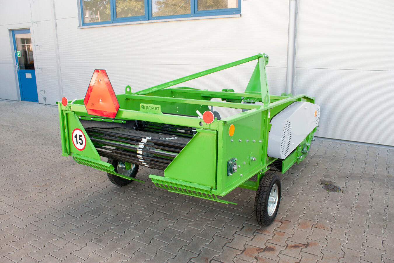 Bomet Upus 2-Row Conveyor Potato Digger | 57" Width | 50 HP | For Tractors
