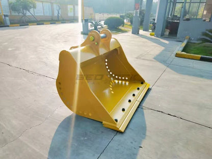 Bedrock Attachments Cleaning Bucket | Model EB316CL-60-0.6 | Width 60" | Capacity 0.6 CU M | Machine Size 14-18 Tons | For Excavators