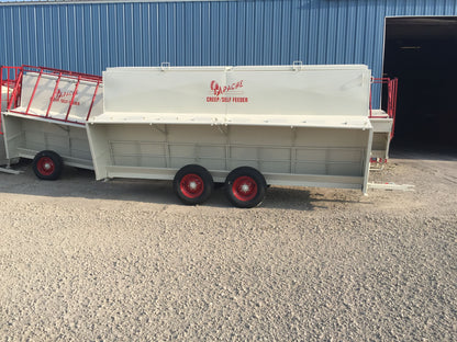 Global Equipment Apache Palco Cattleboss Creep Feeder | Length 8' - 21' | Capacity 1,500 - 19,500 lbs | Stationary & Portable | For Daily Feeding Pressure