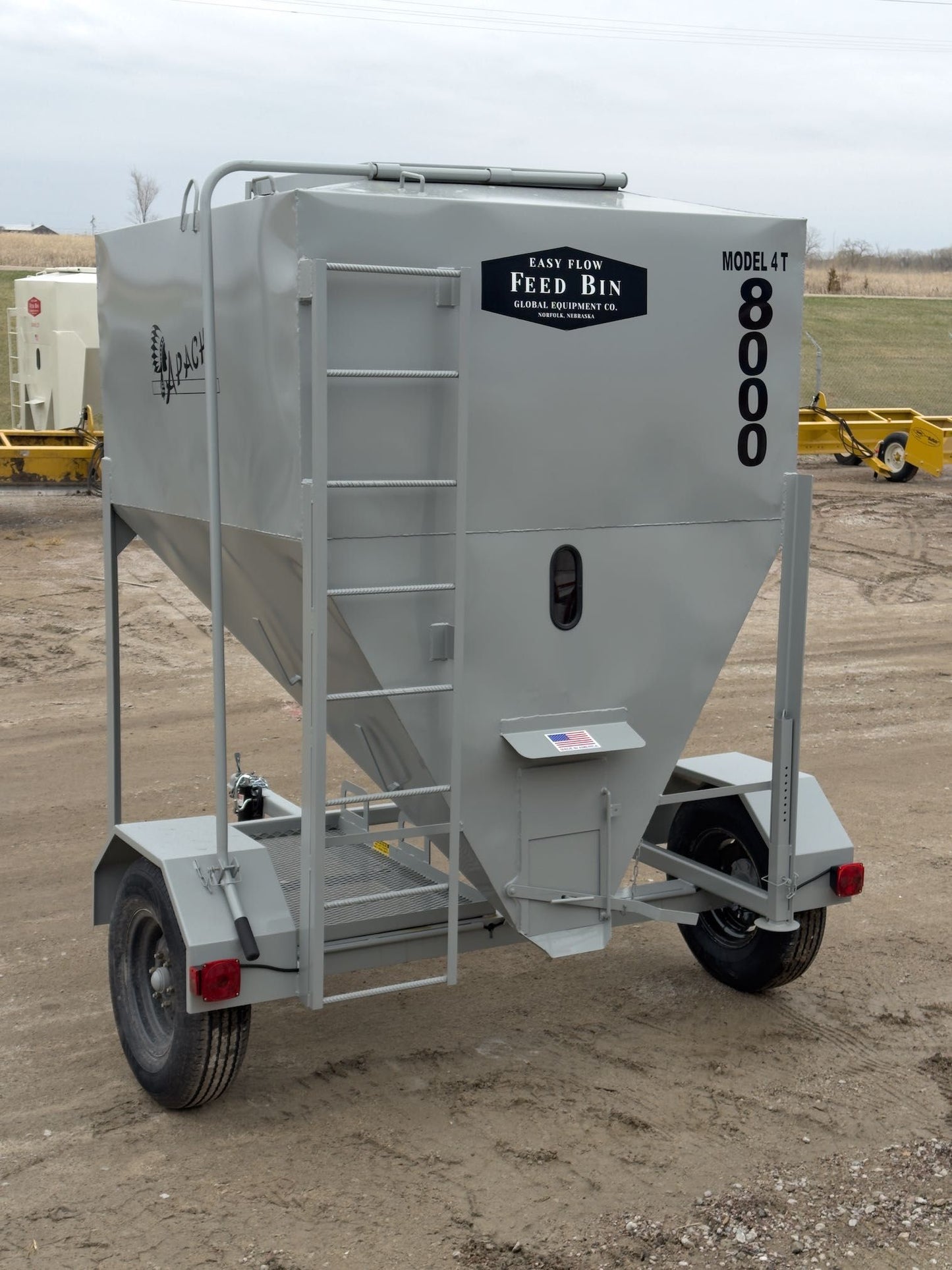 Apache Equipment 4 Ton Feed Bin | Stationary & Portable | Heavy‑Duty Steel & Galvanized Steel