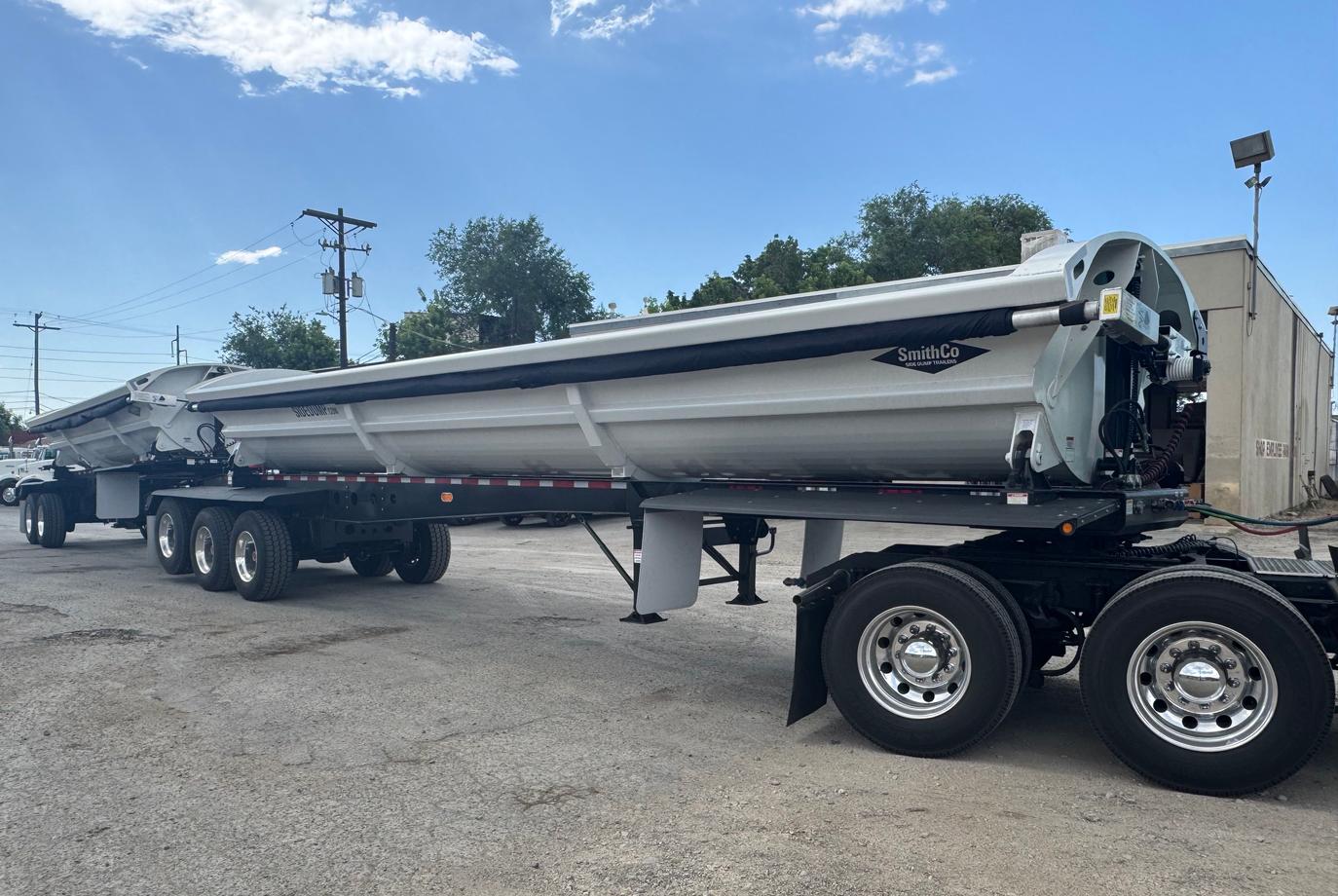 SmithCo Heavy-Duty Side Dump Trailer | Model SXL3-4234 | Frame Length 42' | Tub Length 34' |