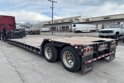 XL Specialized Lowboy Trailer | Model 80 HDGS | Overall Length 48' | Overall Width 102" | Capacity 40 Tons