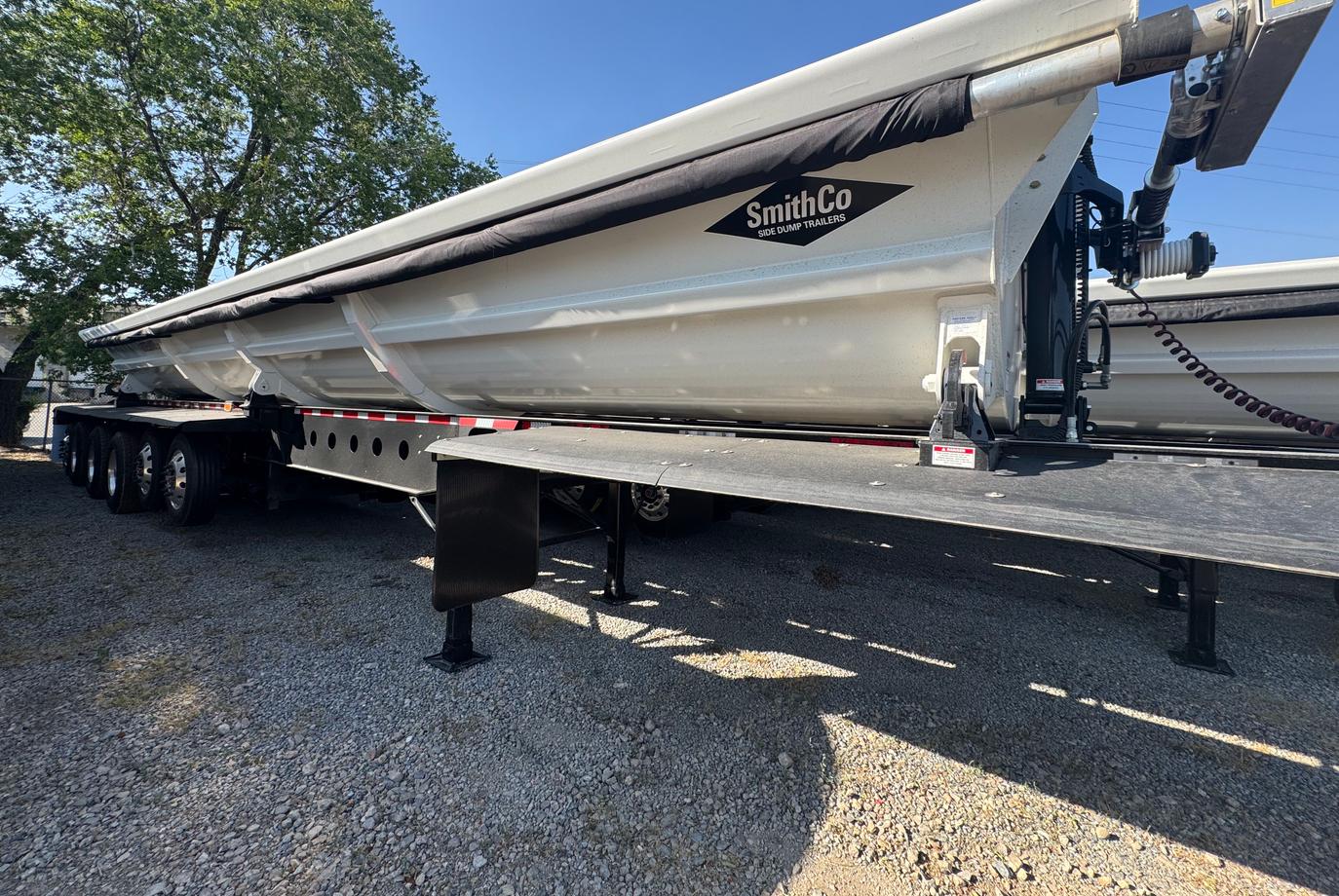 SmithCo 6-Axle Side Dump Trailer | Model SX6U-53-40 | Frame Length 53' | Tube Length 40' | Tub Paint DV-19088 White