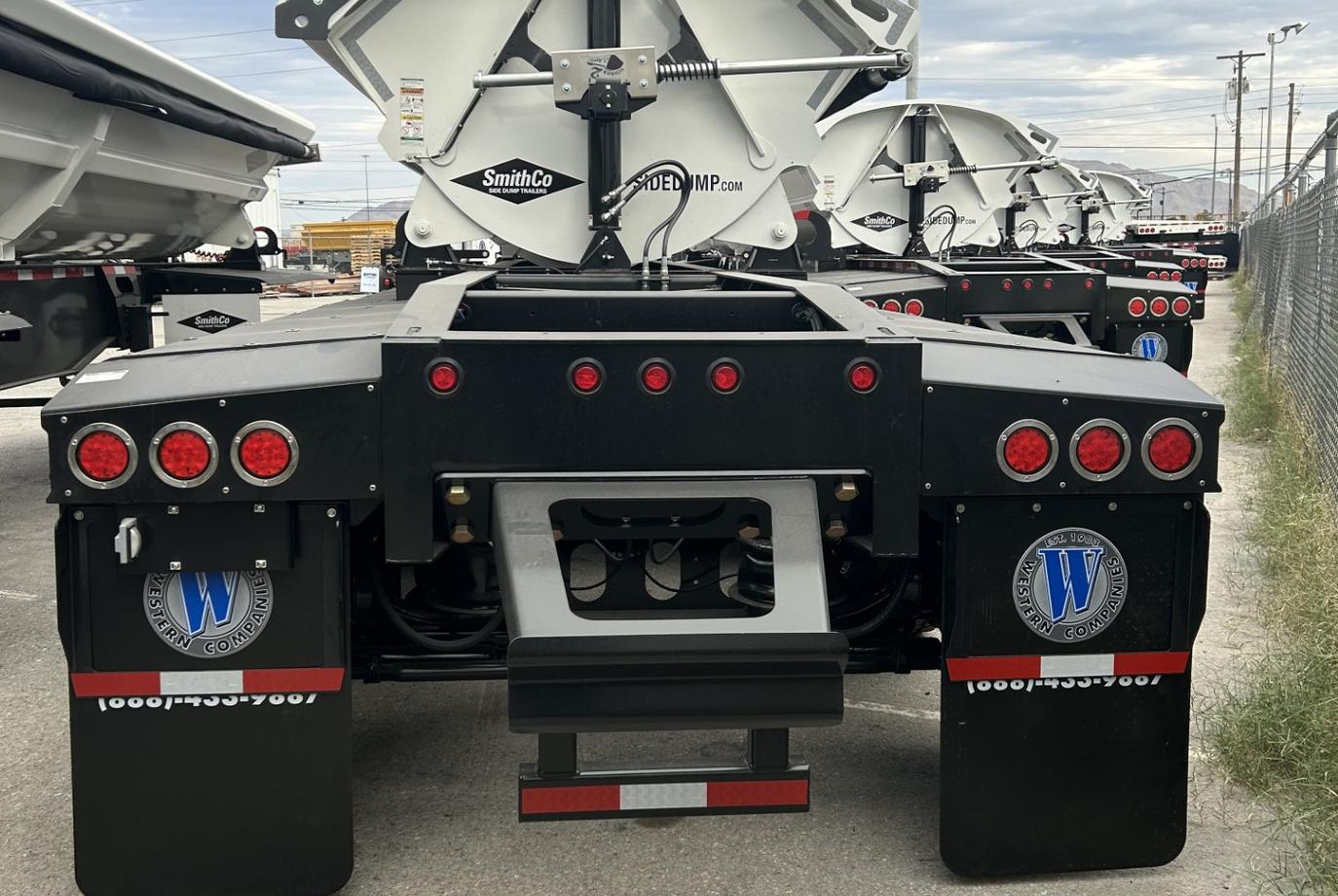 SmithCo Heavy-Duty Side Dump Trailer | Model SX4-49-36 | Frame Length 49' | Tub Length 36'