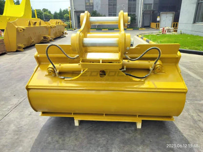 Bedrock Attachments Tilt-Ditch Cleaning Bucket | Width 72-Inch | Capacity 1.11 CU M | Machine Size 20-30 Tons | For Excavator