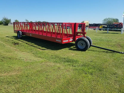 Industrias America 2024 Feeder Wagon 82R | 24' Length | 30+ Cows Capacity | Pull Type