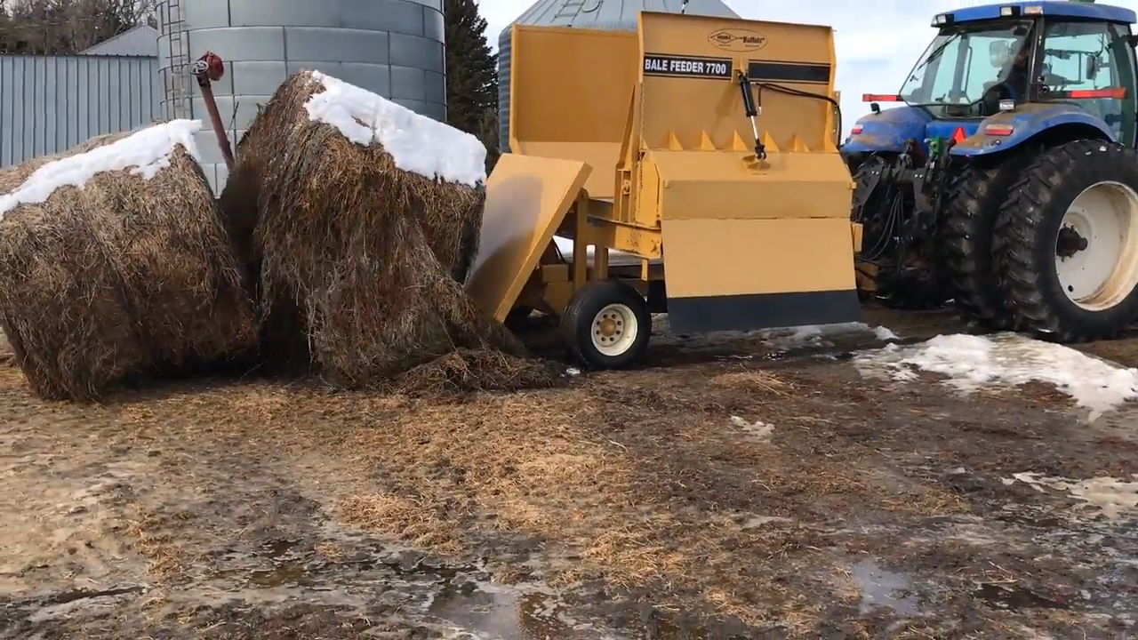 Henke Buffalo Round Bale Feeder | Model 7700 | Fast Bale Processing | 80–100 HP | For Tractors