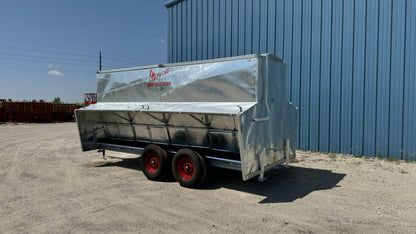 Apache Equipment 300 Creep/Self Feeder | Length 16' | Capacity 300 Bushel | Portable & Skid | Heavy‑Duty Steel & Galvanized Options | For Daily Feeding Pressure