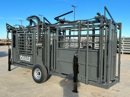 Global Equipment Palco Hydraulic Chute w/ Palpation Cage | Model Alleyway with Headgate | 53" Width | For Cattle Operations & Ranch Facilities