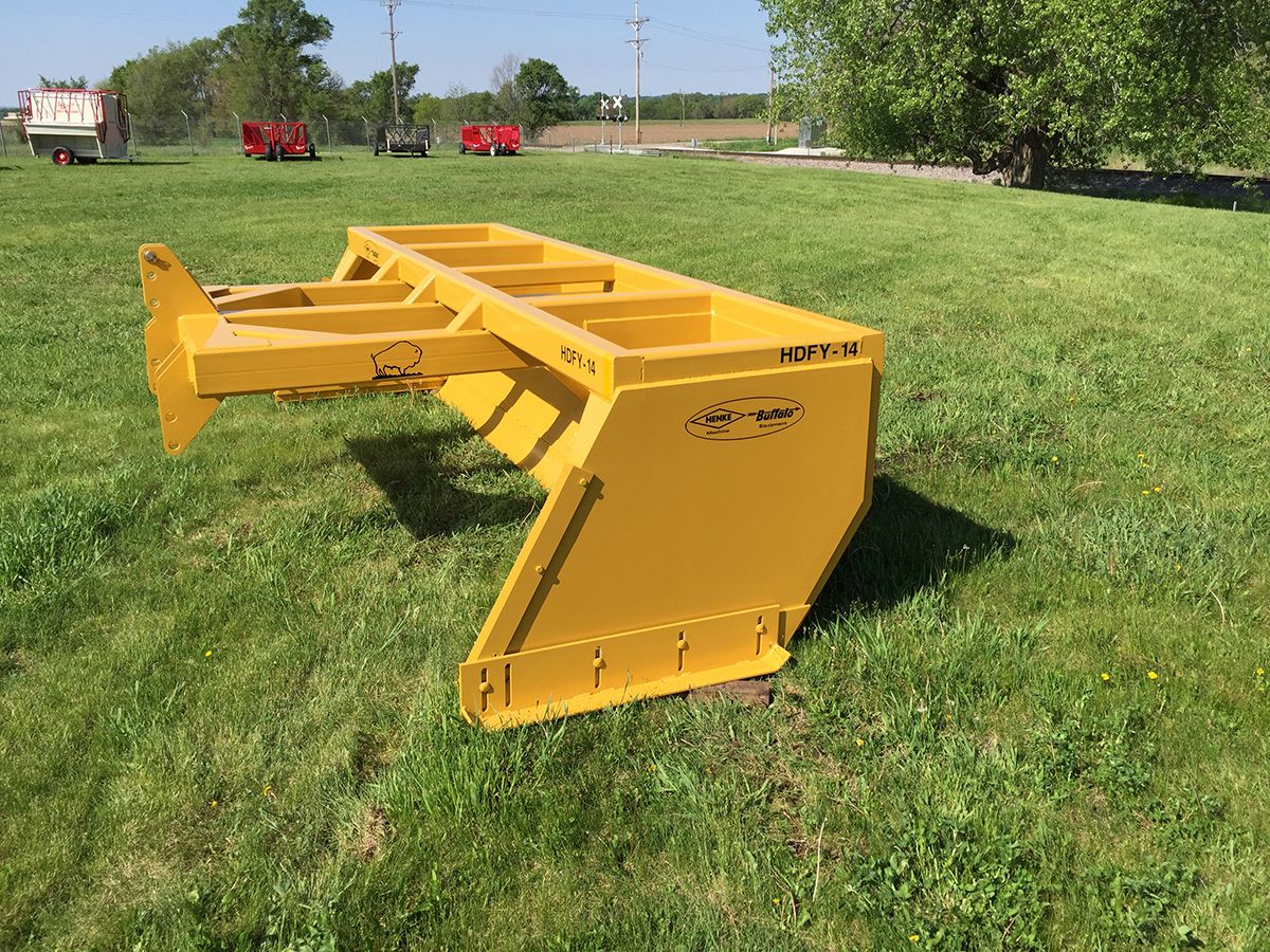 Apache Henke Buffalo 14' Heavy Duty Feedyard 3-Point Scraper w/Skids | Working Width 14' | 150–275 HP | For Tractors
