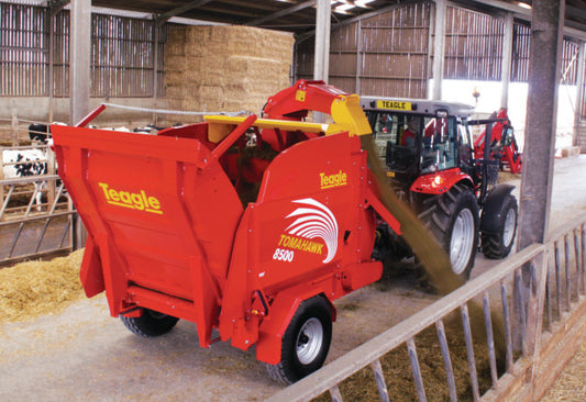 Teagle | Tomahawk Straw Blower | Model T8500SC CHIEF | Width 80" | 6' Round & 8' Rectangular Bales | 4.5m³ Capacity | Horsepower 80 HP | For Tractors