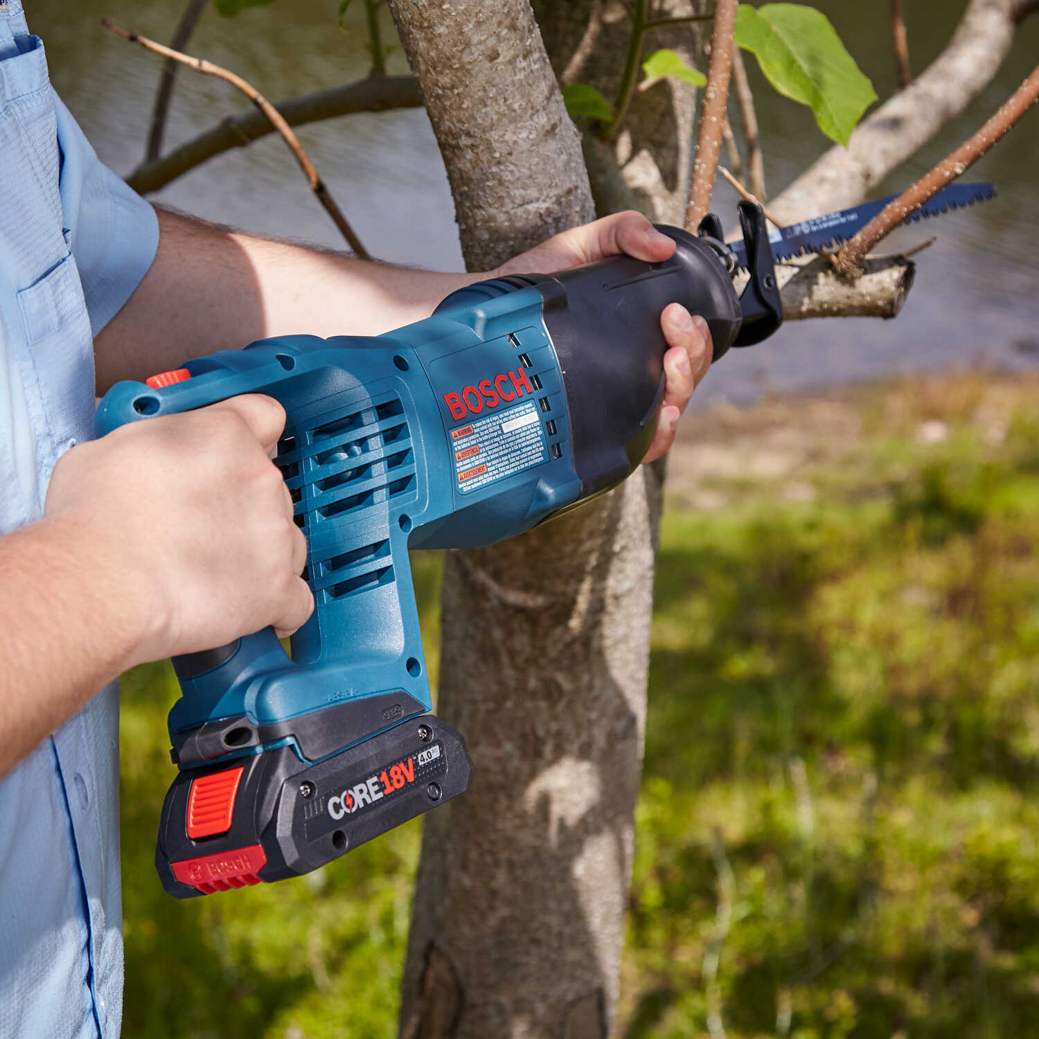 Bosch CRS180 B15 18V Reciprocating Saw Kit Ripping It Outdoors