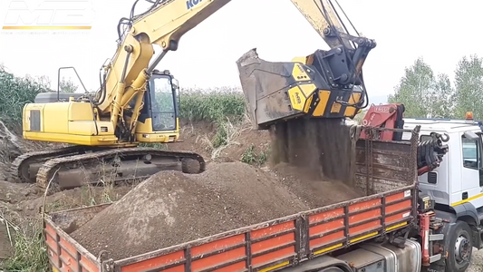 MB Crusher | Padding Buckets | Model MB-HDS533 | Shafts Screener | Over All Width 134 Inches | Machine Size 50–80 Ton & 30–50 Ton | For Excavators & Loaders