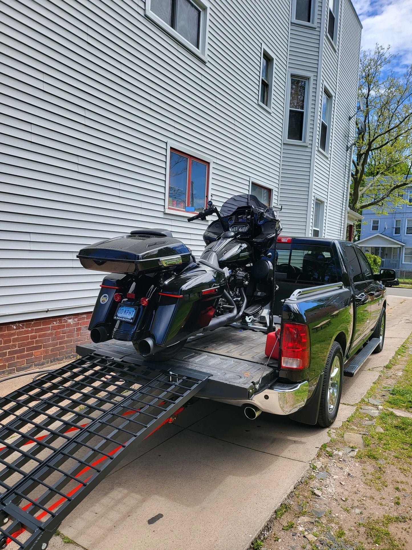 Black Widow 3-Piece Arched Folding Motorcycle Ramp | Model BW-9440-HD & BW-10840-HD| Width 40" | Length 7' 10" & 9' | Capacity 1,500 lb | Horsepower 4 To 90+ HP | For Motorcycles, Dirt Bikes, ATVs