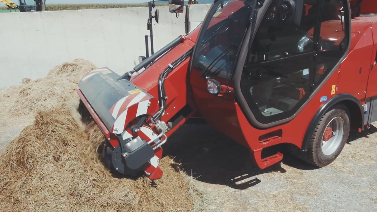 ANDERSON | Feed Mixer | A380 | Vertical Mixer | Single Auger (Right Side Trap Discharge)| 380-500 cu ft | Minimum 75 HP | For Tractor