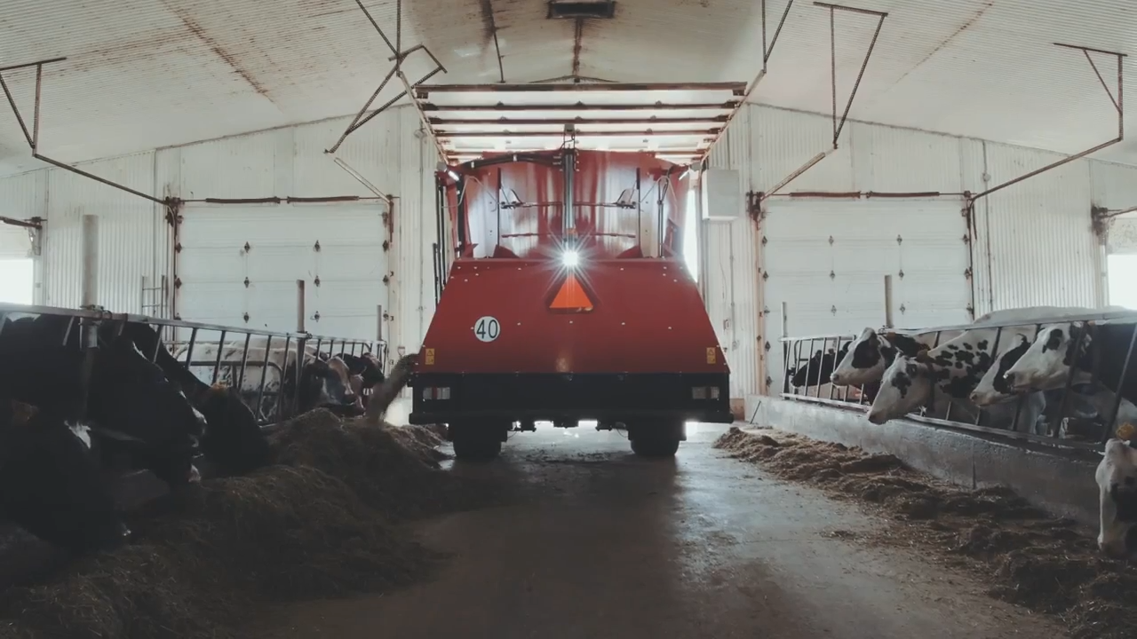 ANDERSON | Feed Mixer | A380 | Vertical Mixer | Single Auger (Right Side Trap Discharge)| 380-500 cu ft | Minimum 75 HP | For Tractor