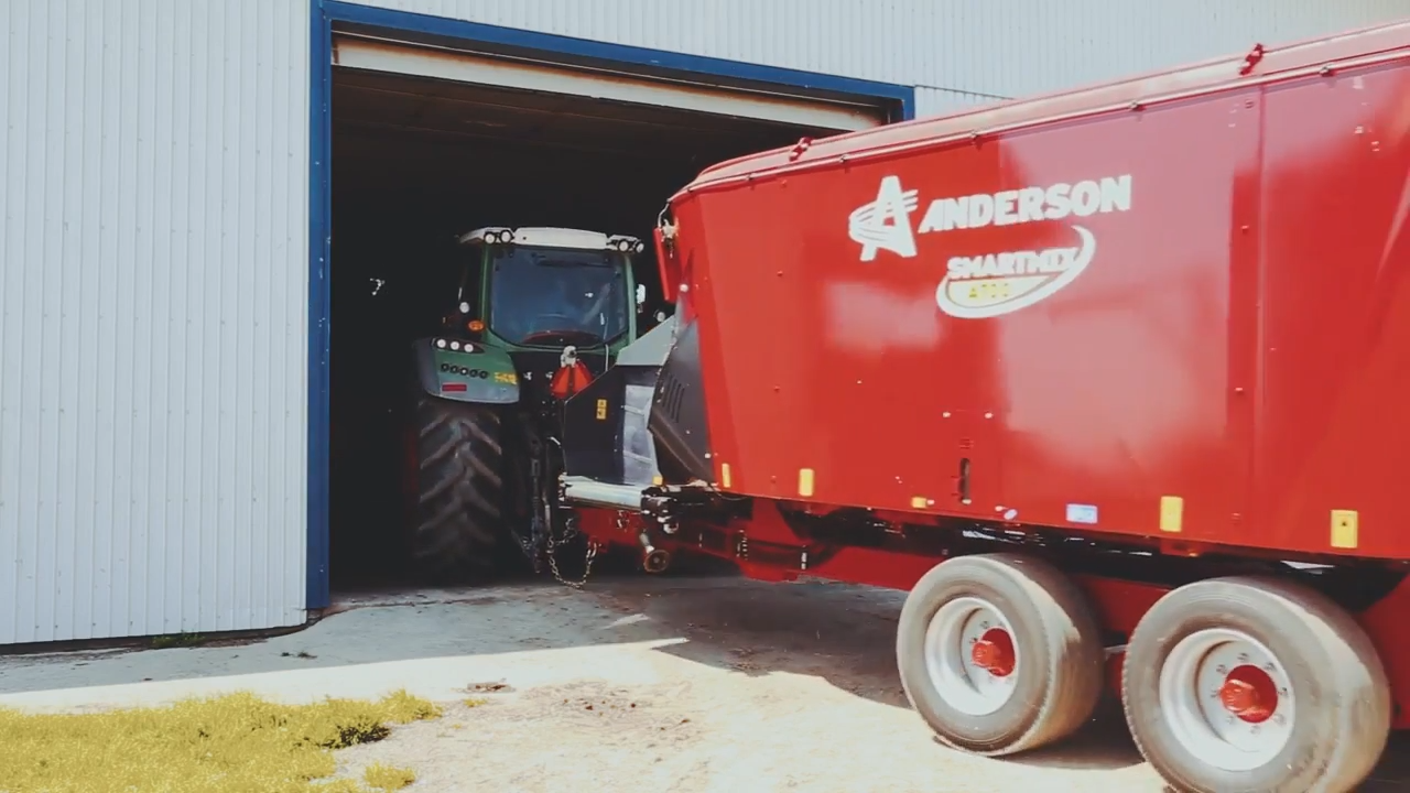 ANDERSON | Feed Mixer | A380 | Vertical Mixer | Single Auger (Right Side Trap Discharge)| 380-500 cu ft | Minimum 75 HP | For Tractor