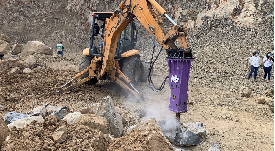 MAZIO XL SERIES HYDRAULIC BREAKERS | XL-140 TO XL-580 MODELS | OPERATING WEIGHT 1- 14 TON | FOR SKID STEERS, EXCAVATORS & BACKHOE