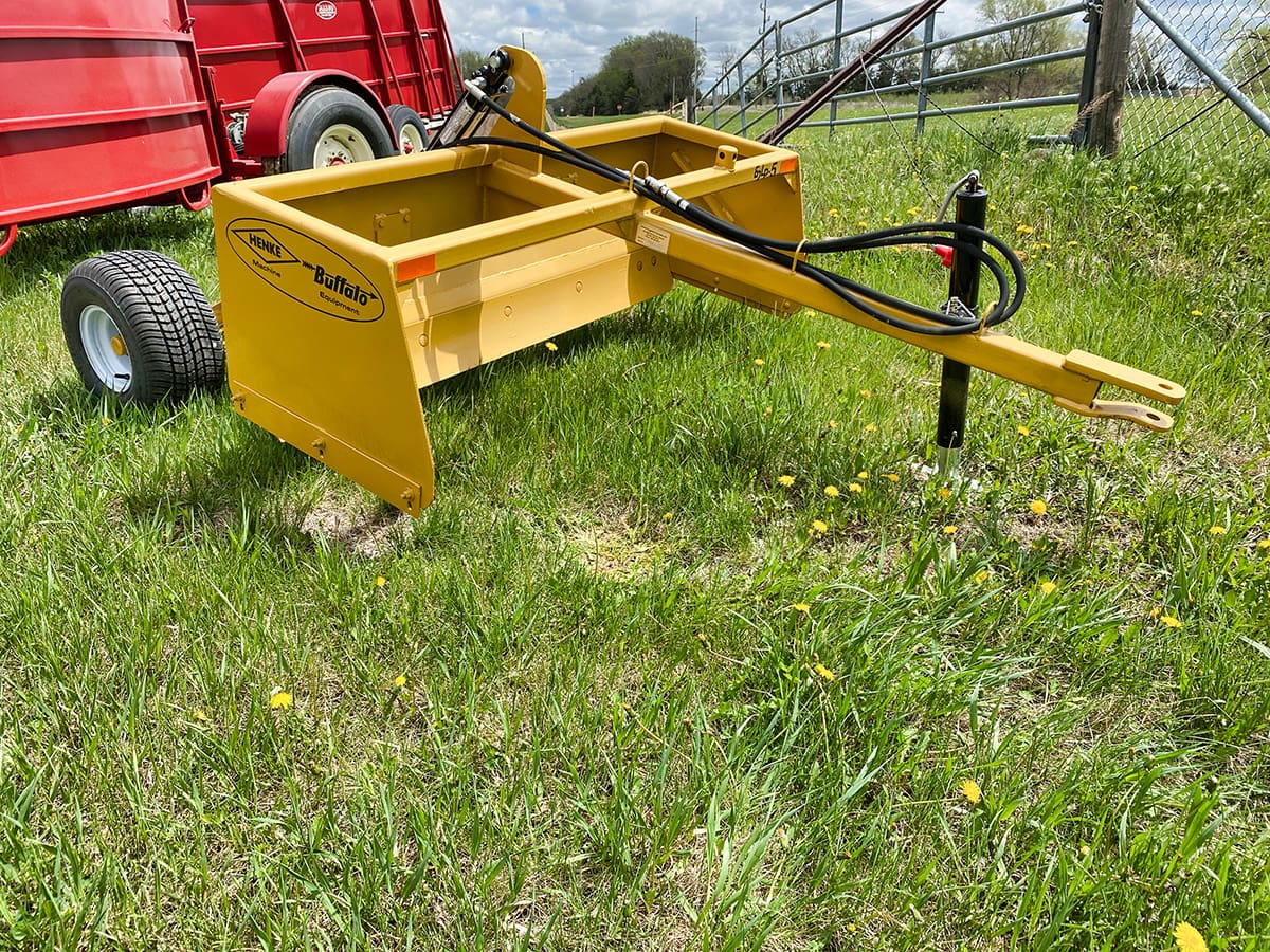 Henke Buffalo Estate II Scraper | Size 5' | 100–200 HP | For Tractors