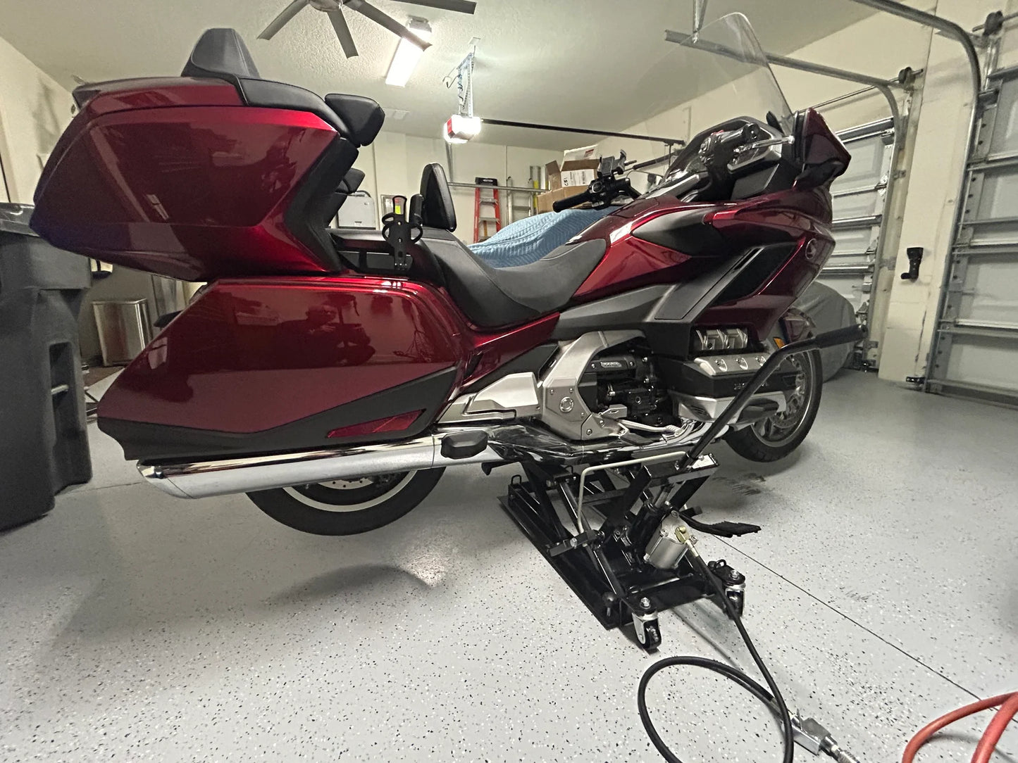 Black Widow Motorcycle & ATV Air-over-Hydraulic Jack | Model BW-0102 | Lift 5.5"–15.125" | Capacity 1,500 lb. | For Bike Maintenance & ATV Repair