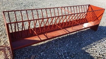 Global Equipment Ranch Boss 10' Sheep/Goat Feeder | Length 10' | For Livestock Feeding