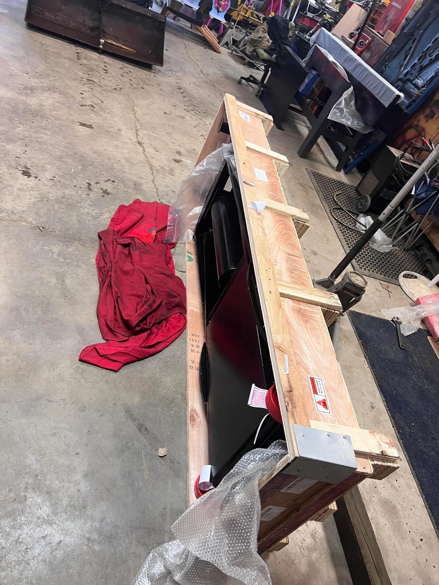 Black Widow ProLift Pneumatic ATV Lift Table | Model BW-PROLIFT-HDXW-ATV | 48" Wide, 105.5" Long | 1,500 lb Capacity | For ATV & Motorcycle Maintenance