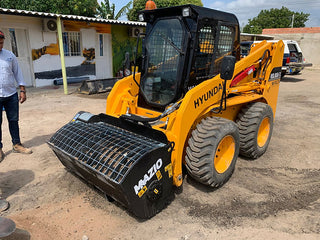 Mazio Central Discharge Cement Mixer Bucket | Mixer CD Series | Width 41.3"-108.1" | Hydraulic Flow Range 7-79 GPM | For Skid Steers
