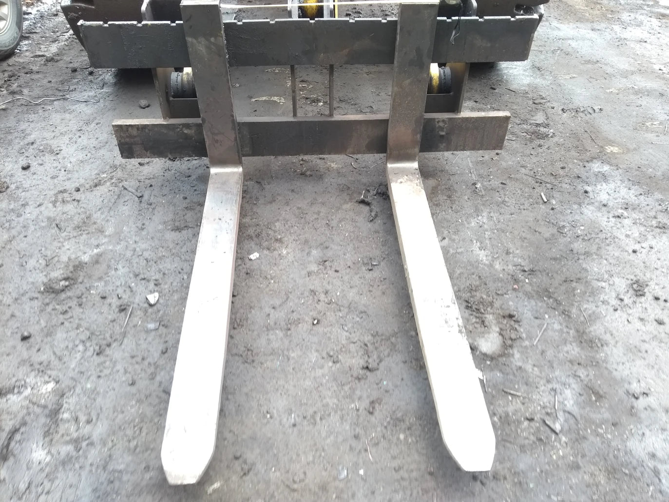 Mazio Heavy Duty Pallet Forks | Capacity SSL 1000 To 12000 Kg | High-Quality Steel | For Front Loader, Excavator, & Skid Steer